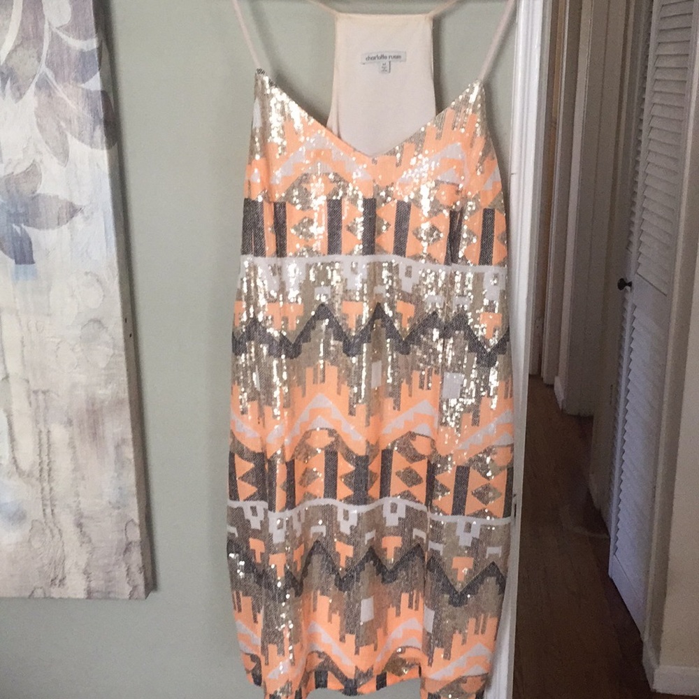 Pretty dress for a night out in that town